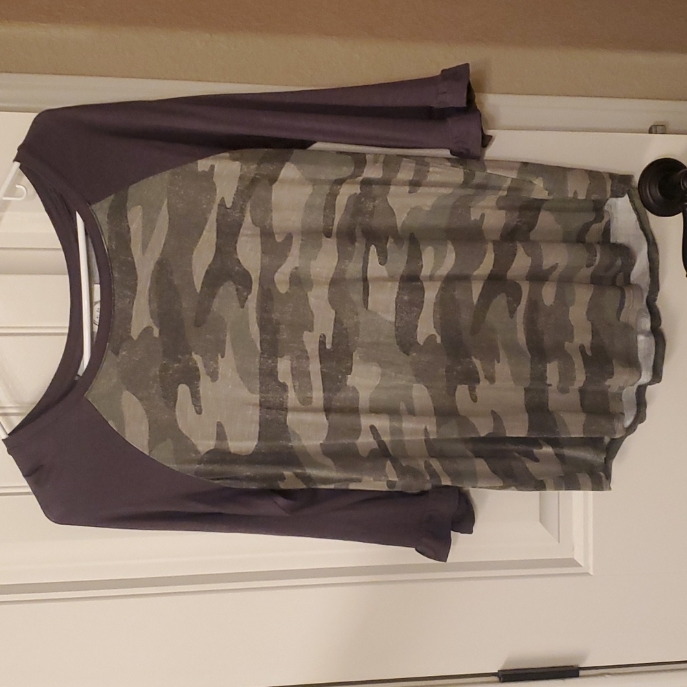 Women's Top.